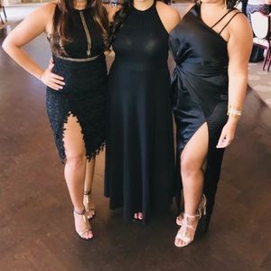 Bardot lace dress with high slit